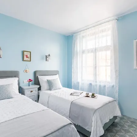 Blue Dreams In The Old Town With A Sea View 公寓 斯普利特