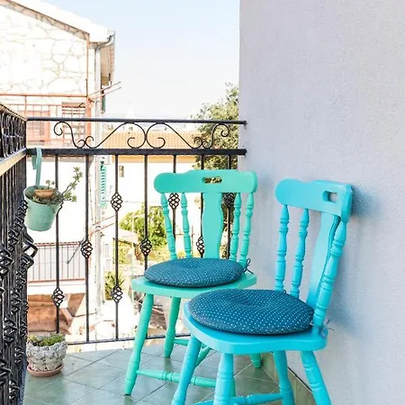 Blue Dreams In The Old Town With A Sea View Apartment