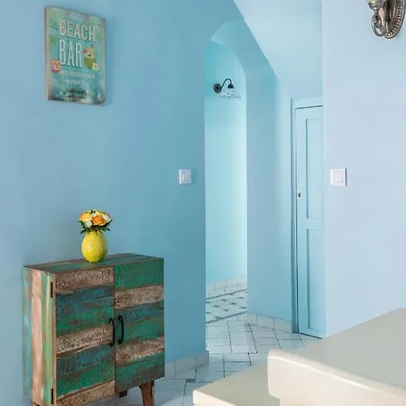 Blue Dreams In The Old Town With A Sea View Apartment