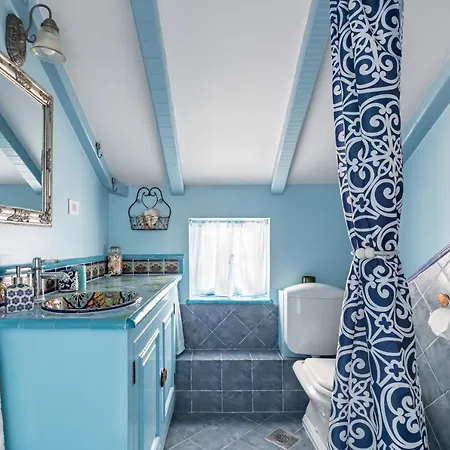 Апартаменты Blue Dreams In The Old Town With A Sea View Сплит