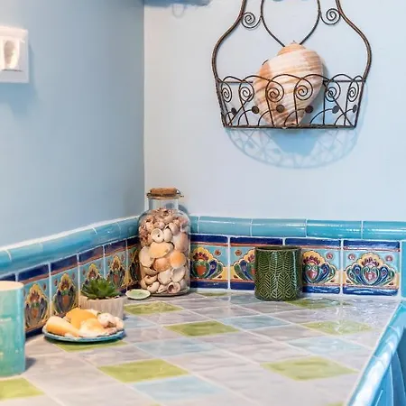 Апартаменты Blue Dreams In The Old Town With A Sea View Сплит